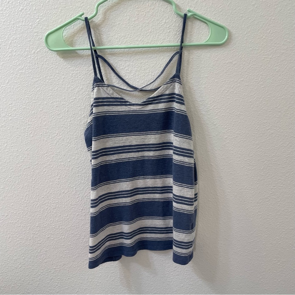 Universal thread tank top blue medium